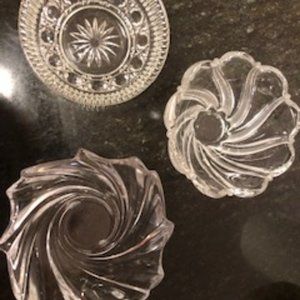 Set of 3 Small decorative glass bowls